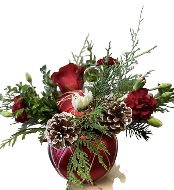 Red Ornament Arrangement